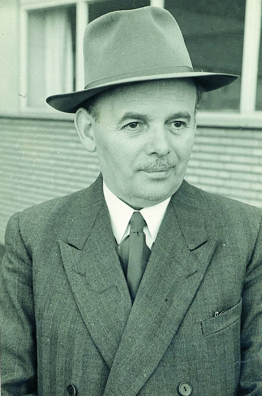 Eduard Van Steenbergen  senior